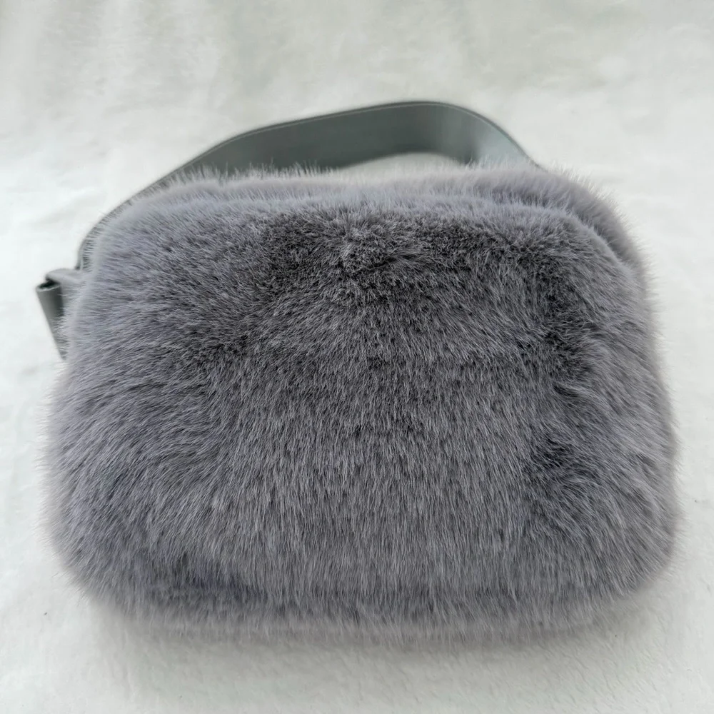 The Cashmere Project FAUX FUR Fuzzy Belt Bag Fanny Pack Gray Siper Soft NEW